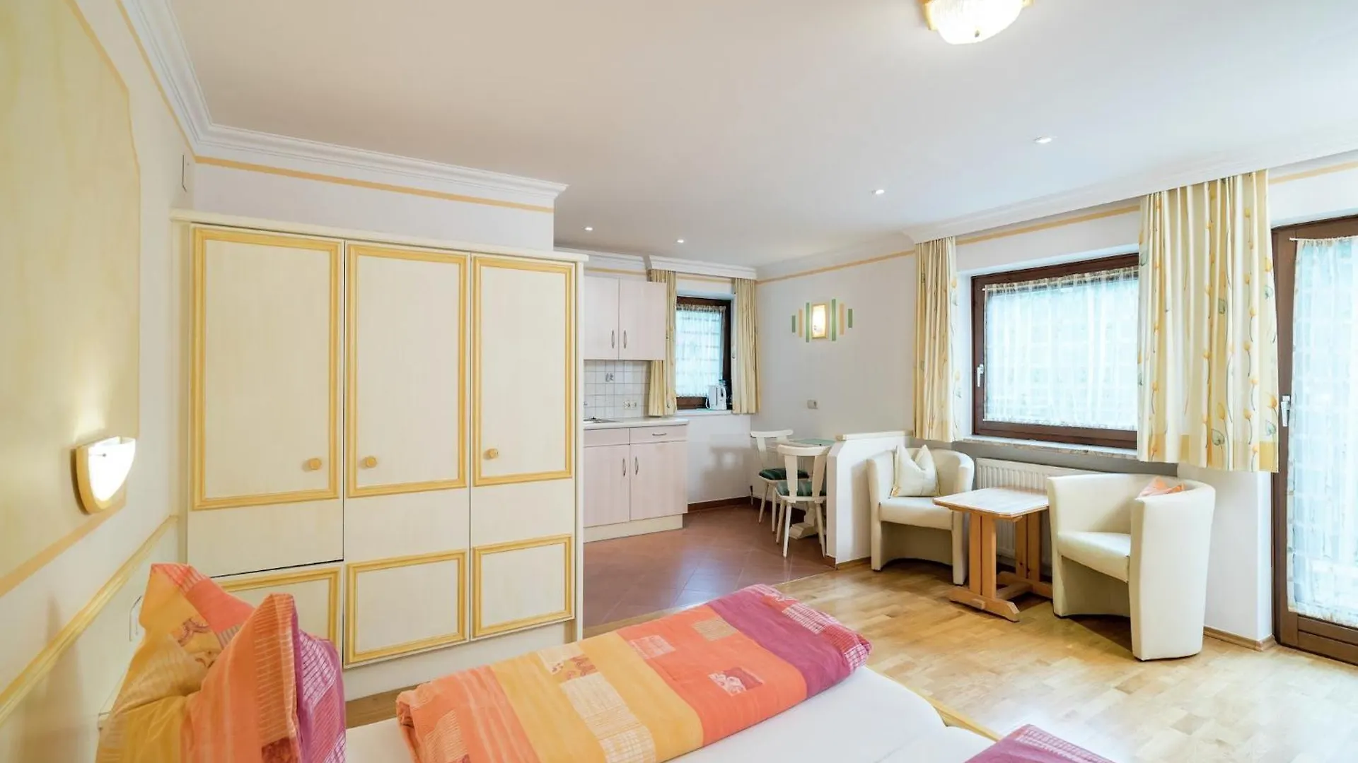 Apartment In Saalbach Hinterglemm Near Ski Area Saalbach-Hinterglemm