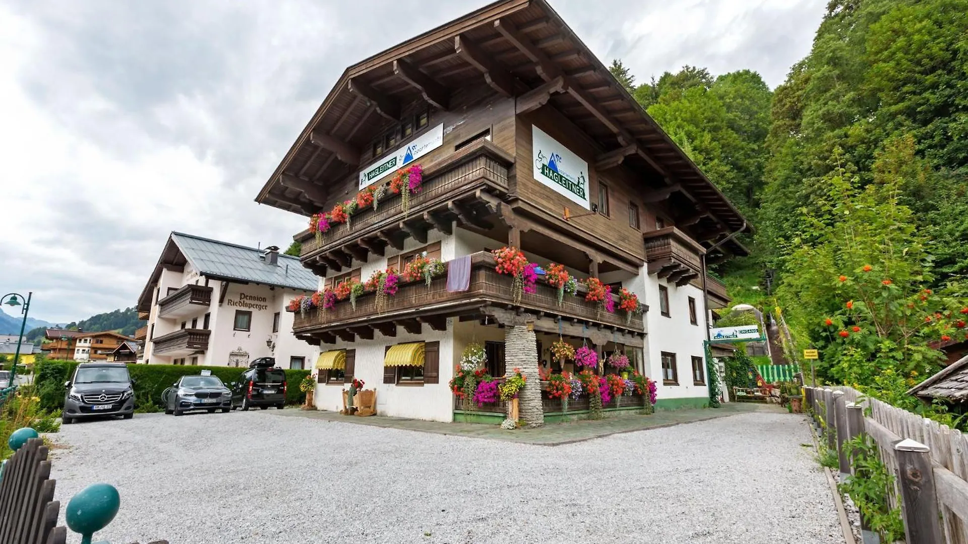 Apartment In Saalbach Hinterglemm Near Ski Area contacts